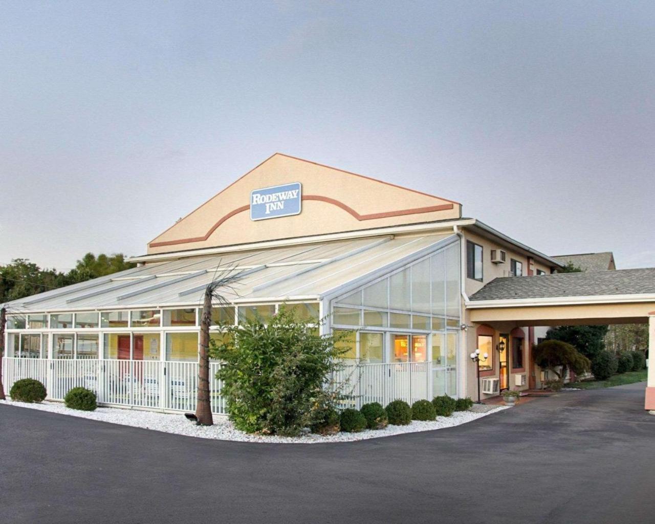 Rodeway Inn Florence - Cincinnati South Exteriör bild